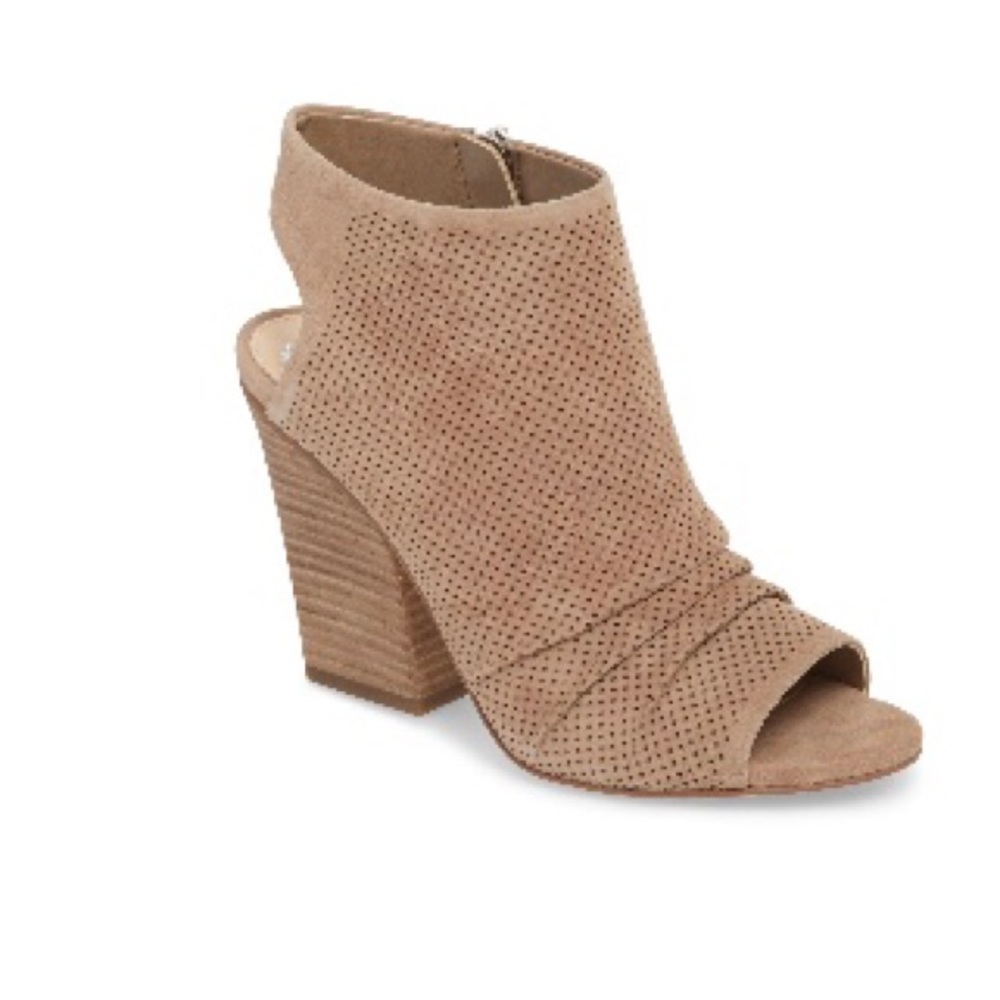 Vince Camino Kentvi Sandals Booties